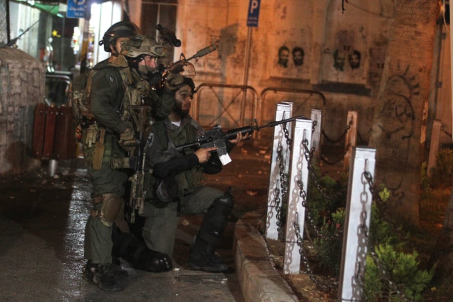 תיעוד: העימותים ברמאללה בין פלסטינים לכוחות צה"ל