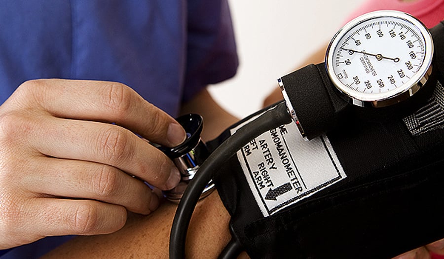 10 דרכים להורדת לחץ דם - ללא תרופות