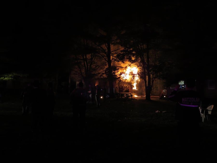 תיעוד האסון: השריפה במחנה הנופש בונגלו