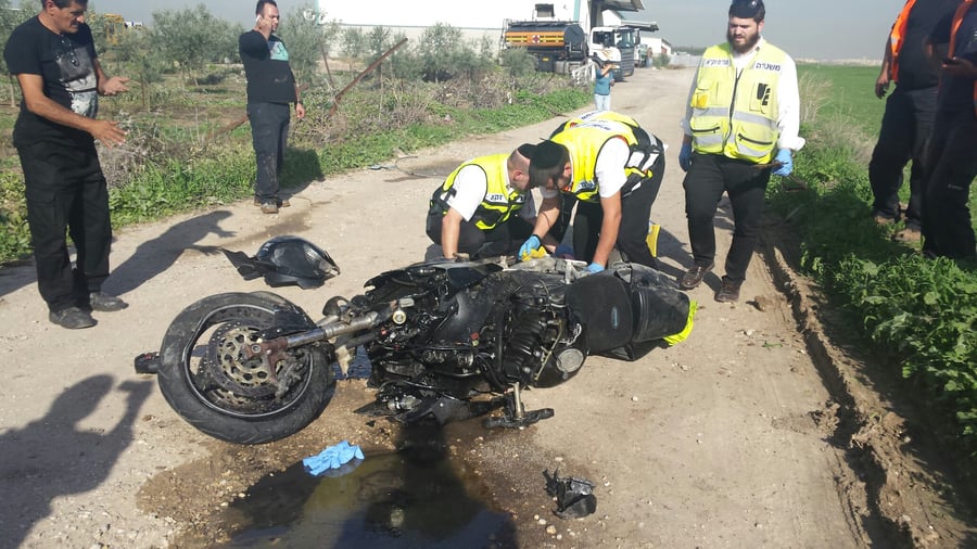 רוכב אופנוע חרדי נמחץ למוות בתאונה עם טרקטור