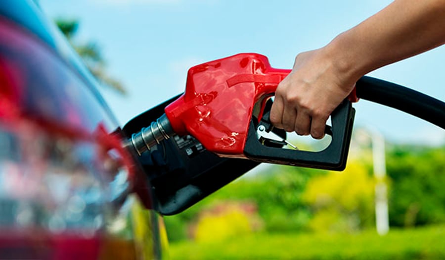 מחיר הדלק יצנח לשפל של ארבע שנים?
