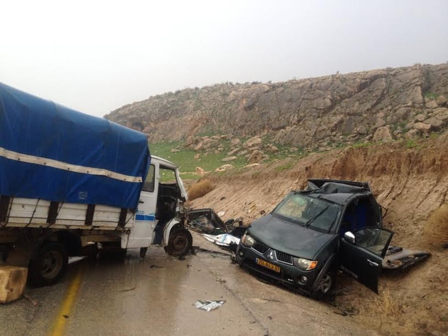 כביש הבקעה: שני הרוגים וחמישה פצועים בתאונה