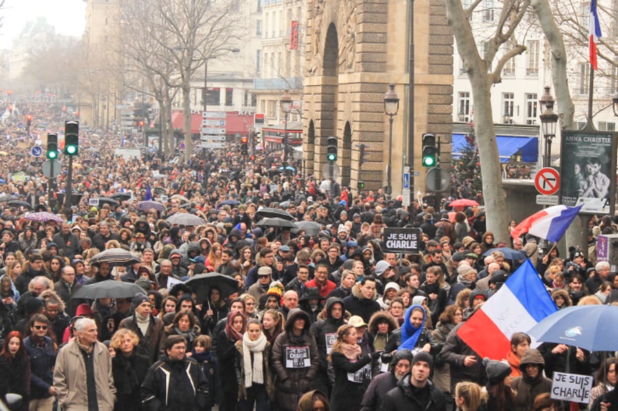 ההמונים בעצרת בפריז, אתמול