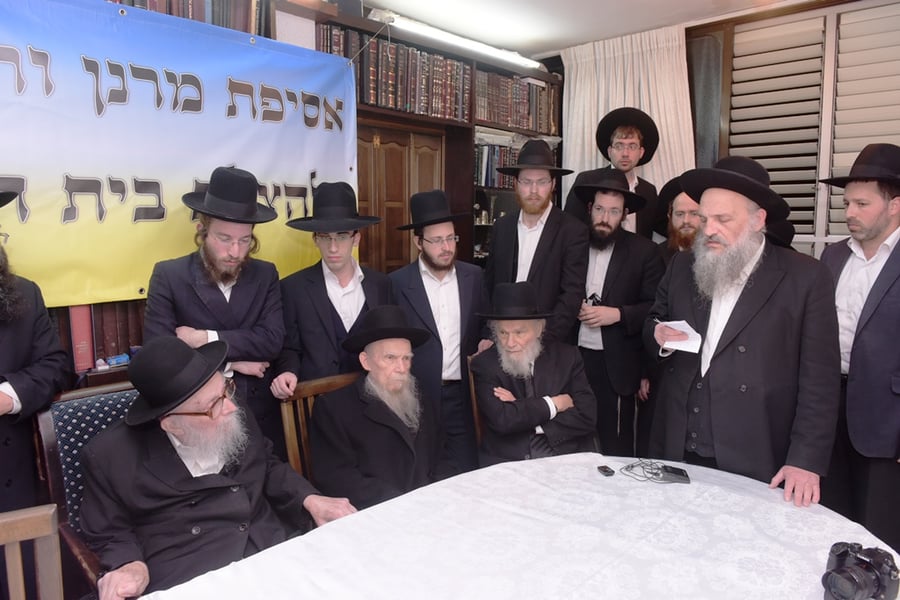 גדולי ישראל פתחו את "המגבית להצלת בית הכנסת הליגמן"