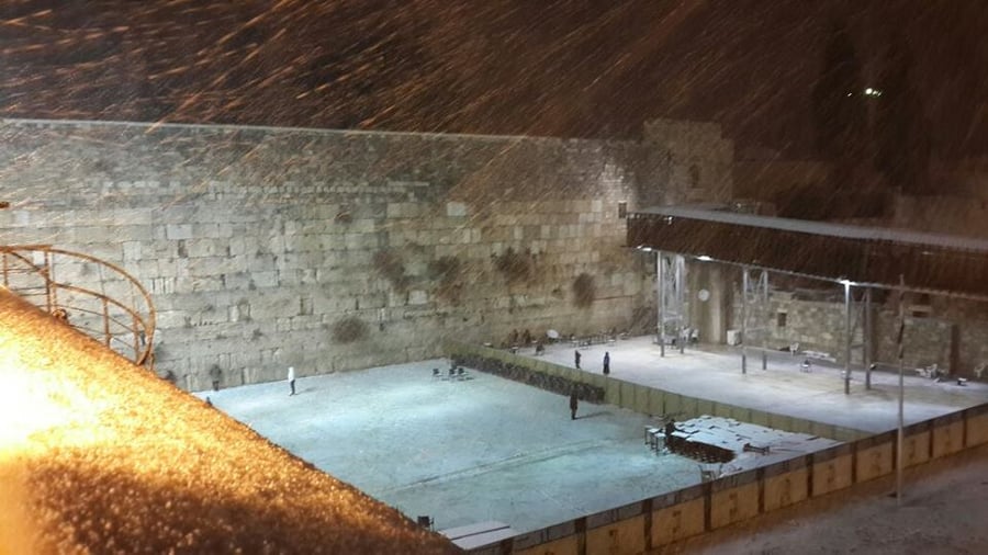 ירושלים התעוררה לבוקר לבן; עשרות ס"מ של שלג