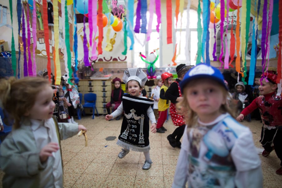 גלריה: ילדי פינסק-קרלין מחופשים
