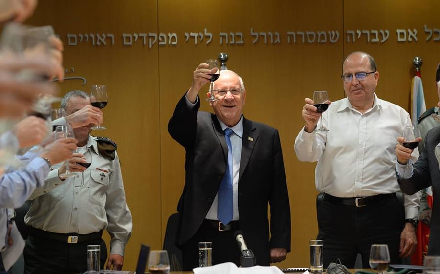 תיעוד: הנשיא ראובן ריבלין ביקר לראשונה בקריה בתל אביב