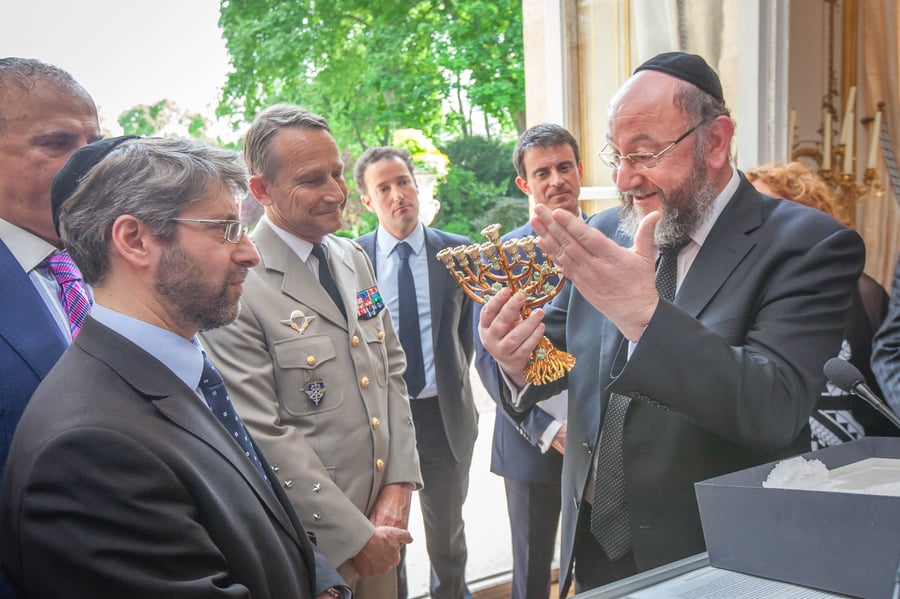 ר"מ צרפת מנואל ואלס: "אי אפשר לתאר את צרפת ללא היהודים"