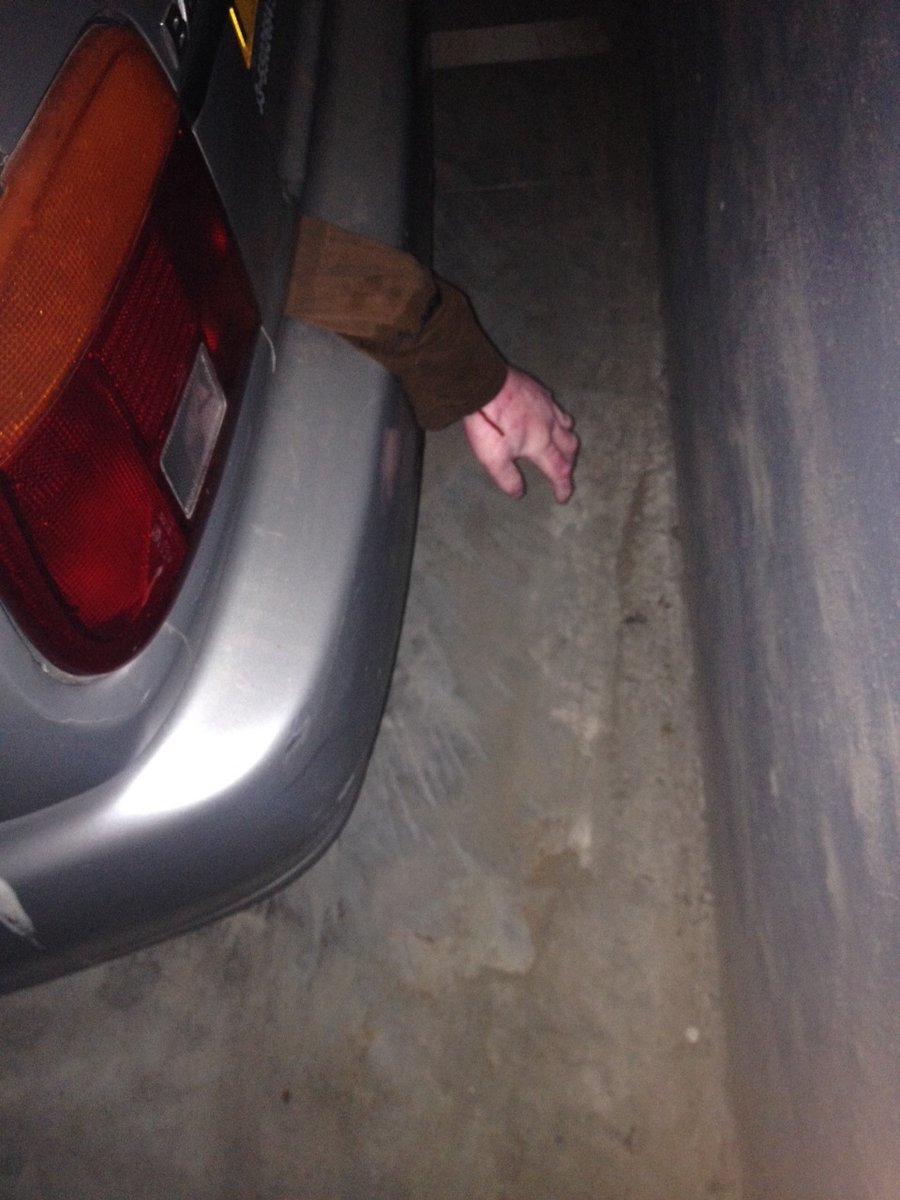 בהלה: "יד מדממת" בצבצה מתא המטען של רכב