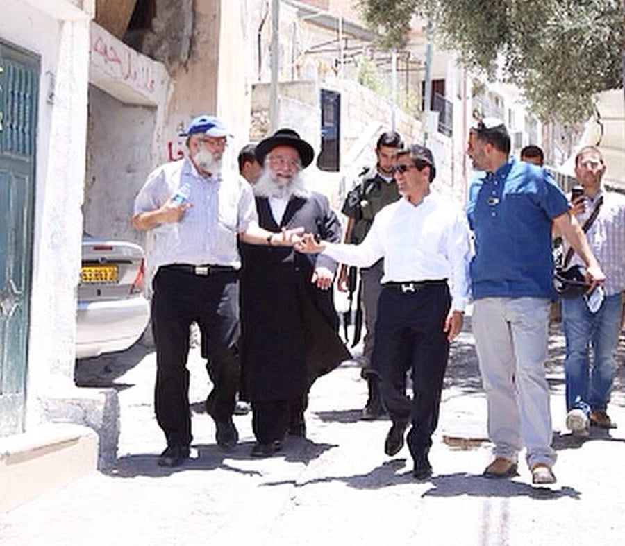המקובל הרב בניהו שמואלי סייר בשכונת סילוואן במזרח ירושלים