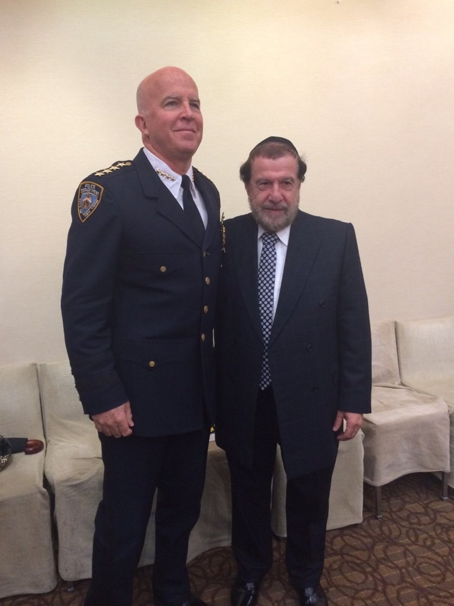 העסקנים בארה"ב נועדו עם ראשי המשטרה בניו יורק • תיעוד