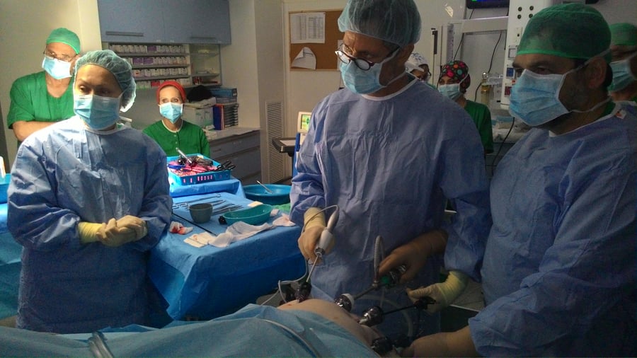 המנתחים הבריאטריים של 'אסיא' עכשיו באופן ציבורי ב'מעיני הישועה'