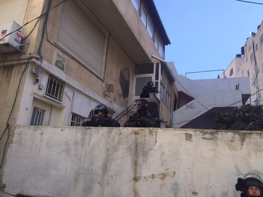 כוחות הביטחון נערכים להרס בית המחבל שרצח את שלום בעדני הי"ד