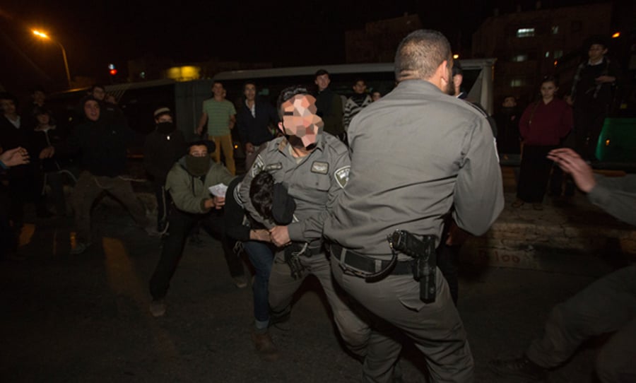 עיתונאים טוענים: המשטרה תקפה אותנו באלימות בהפגנה בירושלים