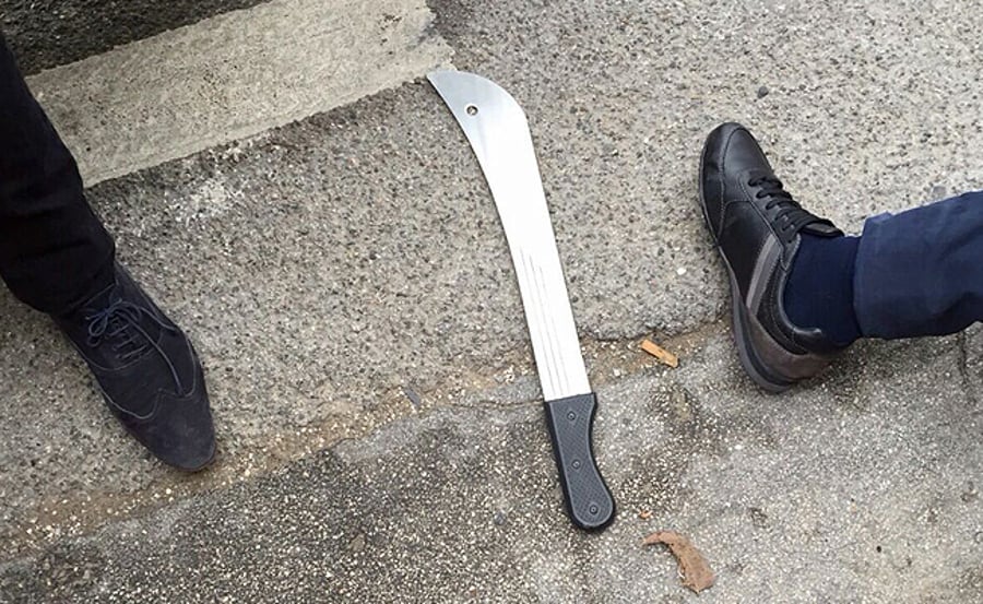 סכין הקצבים ששימשה לפיגוע