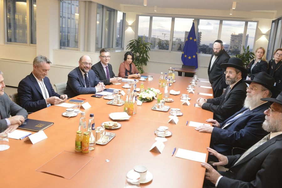 הרב לאו לנשיא האיחוד האירופי: דאג לביטחון היהודים
