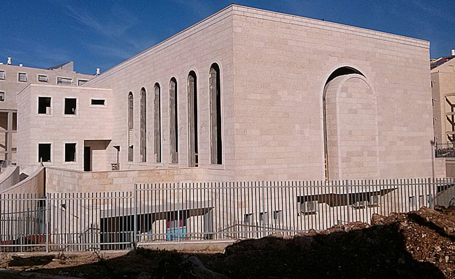בית הכנסת "אבי עזרי" בברכפלד