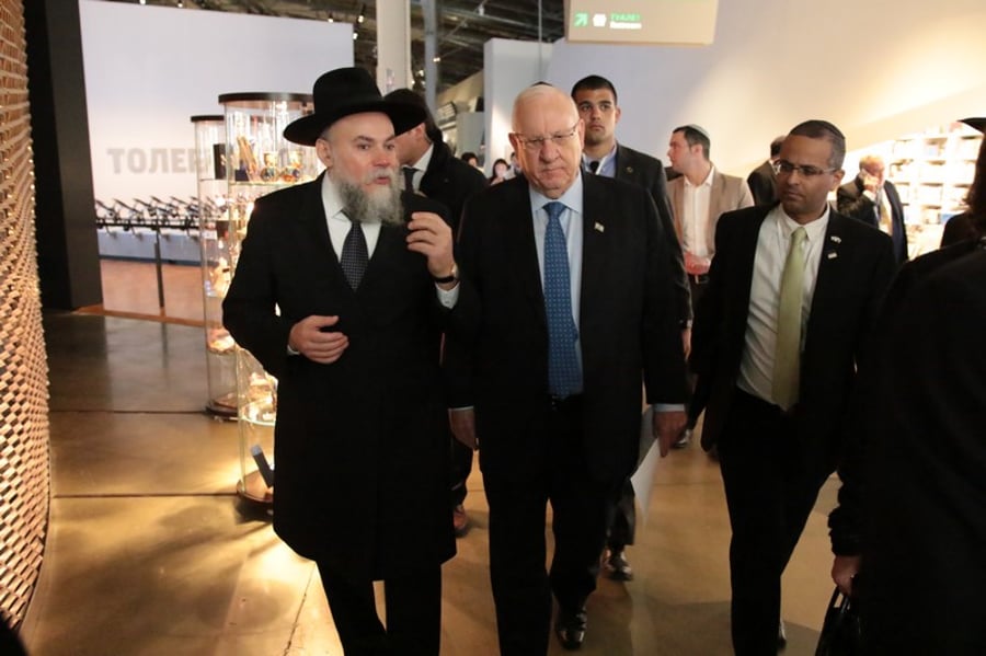 הנשיא ריבלין ביקר במוזיאון היהודי ובספריית שניאורסהן