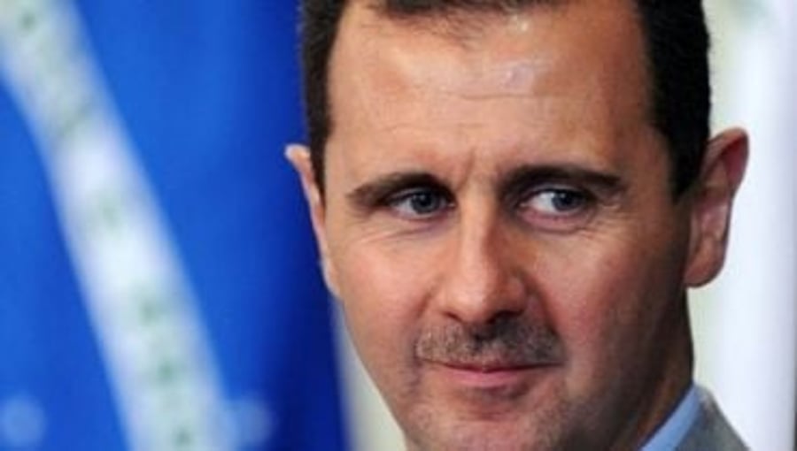 בשאר אל אסד, נשיא סוריה. קונה ונלחם.