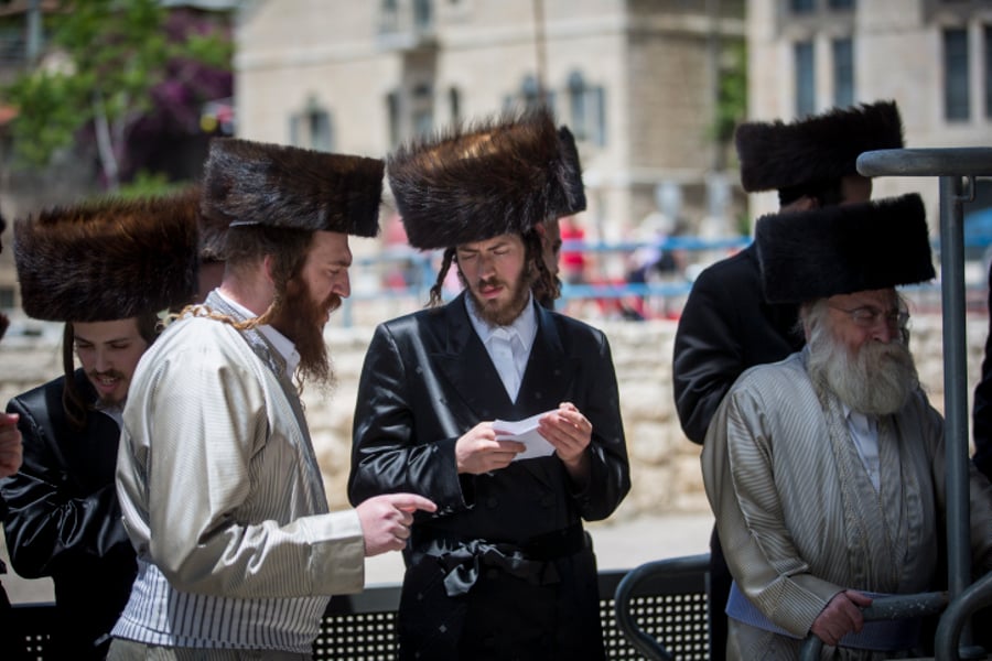 הפגנה נגד מכירת חמץ בפסח בירושלים • צפו בתיעוד