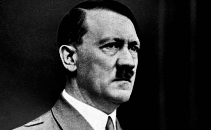 פסל בדמותו של היטלר נמכר ביותר מ-17 מיליון דולרים