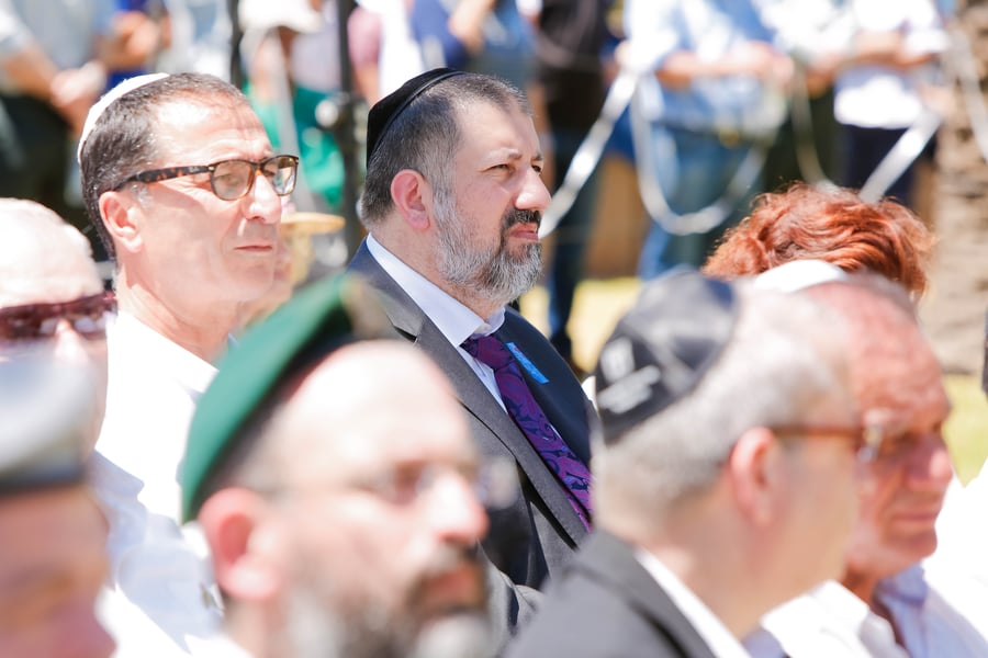 הגאון רבי אברהם יוסף השתתף בטקס יום הזיכרון