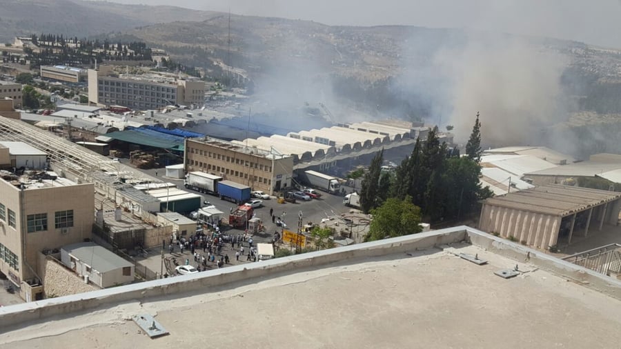 צפו בווידאו: השוק הסיטונאי בירושלים עולה באש