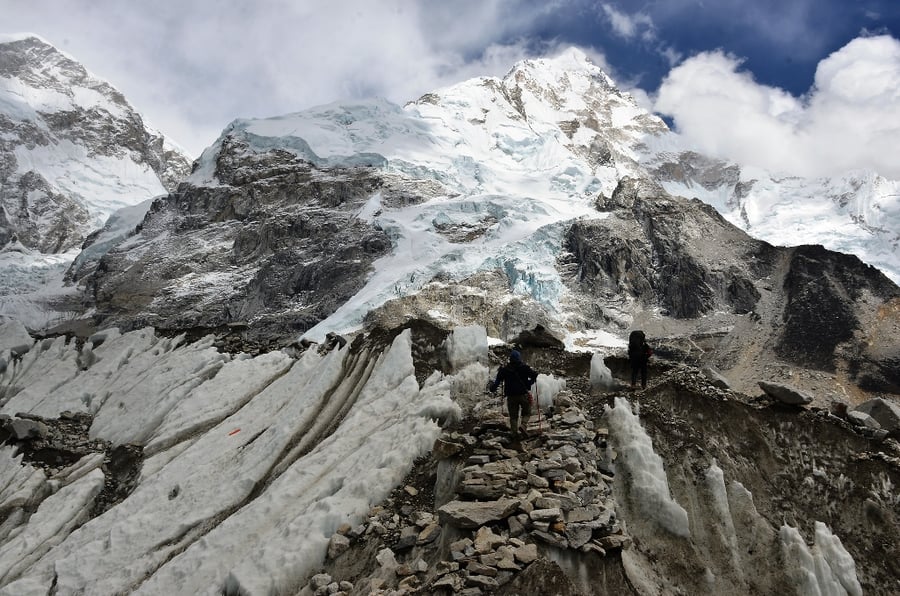 תיעוד עוצר נשימה: מאיר אלפסי בגג העולם