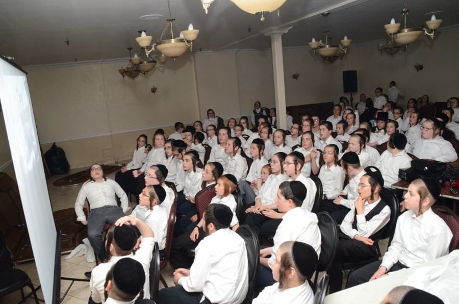 תלמידי ה'מתמידים' זכו לברכה מהגאב"ד הישיש