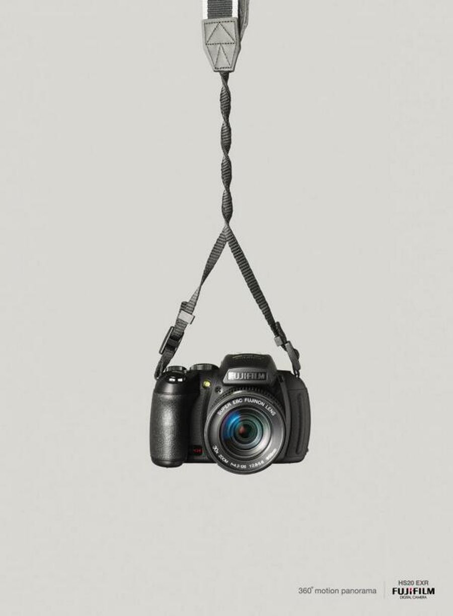 פרסומת למצלמה של Fujifilm המדגישה את יכולותיה הפנורמיות