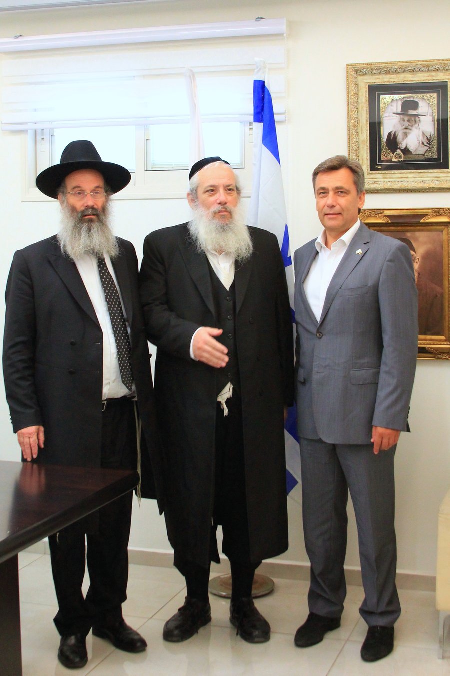 שגריר ליטא בישראל ביקר בישיבת פוניבז'