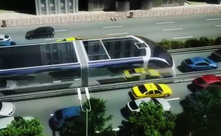 צפו: אוטובוס הענק הסיני עלה לראשונה על הכביש