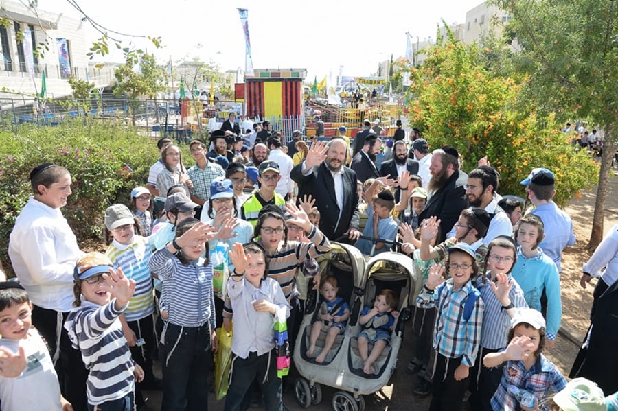 25,000 ילדים השתתפו חינם בלונה פארק של ביתר עילית