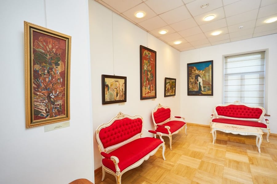 לראשונה: עיריית מוסקבה מציגה תערוכת ציורים יהודית