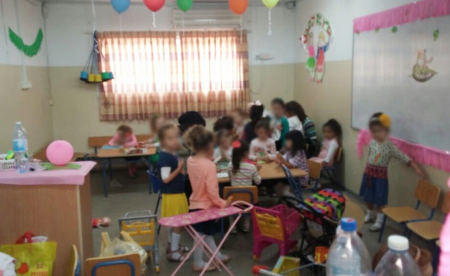 73 ילדות בקרוואן צפוף ללא תשתיות: כך נראה גן בבני ברק