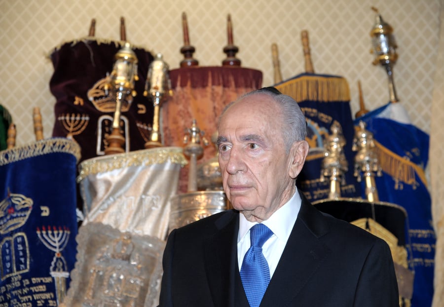 פרס בביקור בספרד ב-2011. בפגישה עם חברי הקהילה היהודית של מדריד
