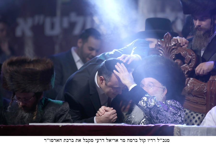 50 אלף איש בשמחה הגדולה בישראל בחצר הקודש מישקולץ בפתח תקוה