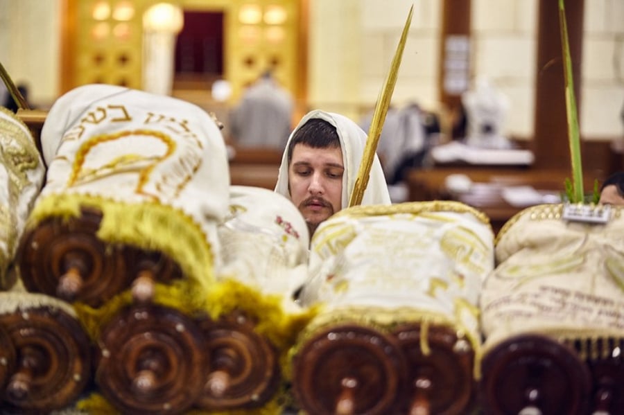 גלריה: הושענא רבה בבית הכנסת המרכזי במוסקבה