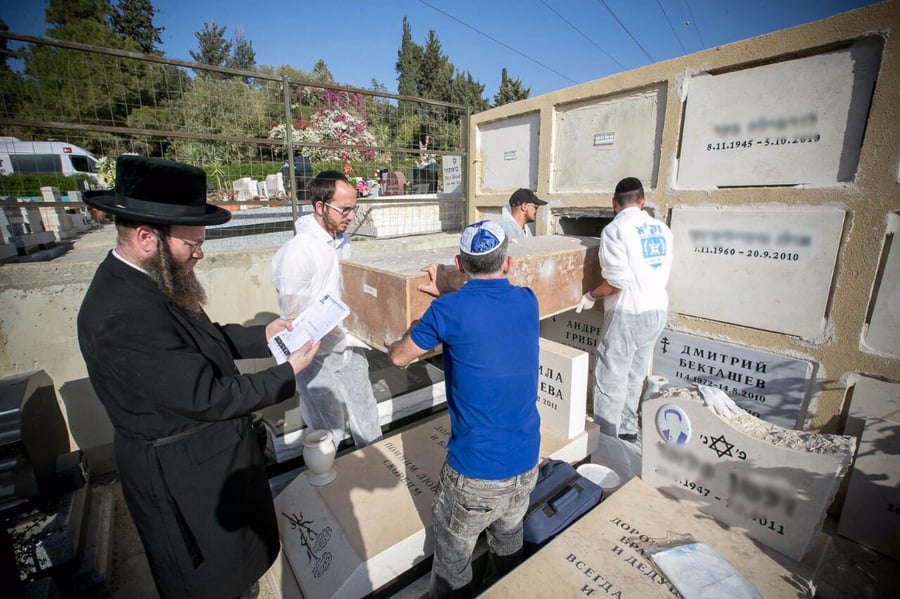 "קיבלתי מסר והבטחתי לו": גופה הוצאה מבית קברות נוצרי - אל קבר ישראל