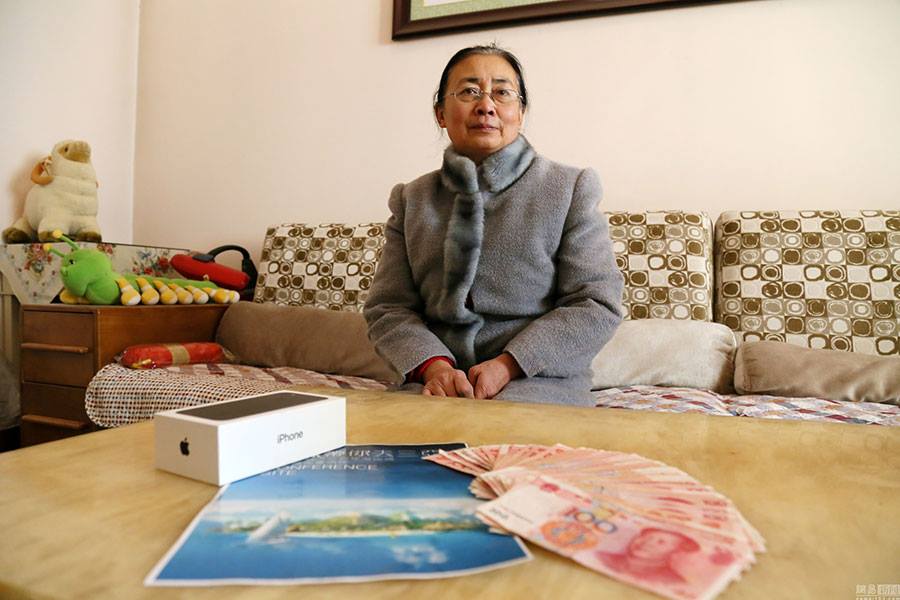 סין: אישה מבוגרת מחפשת "בת להשכרה"