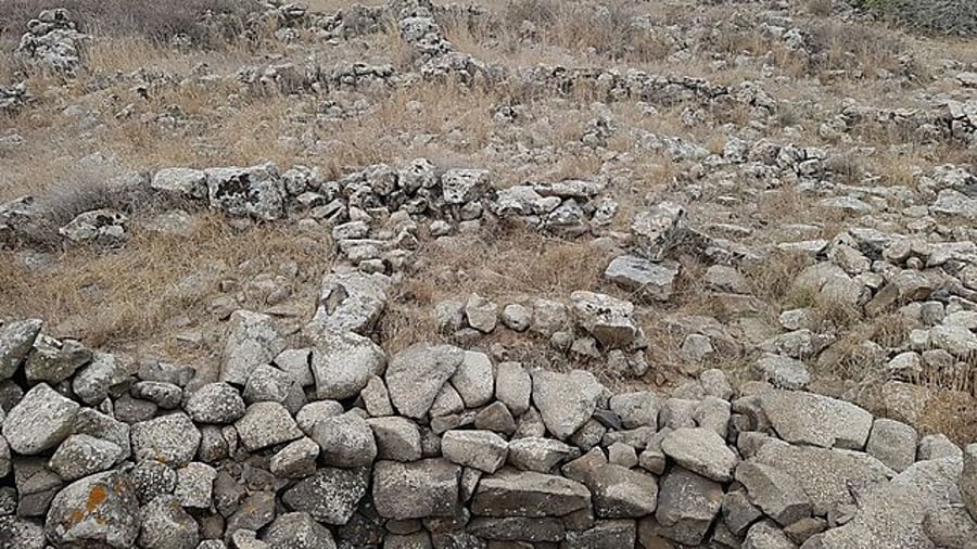 אתר ארכיאולוגי מוזר וקסום במרומי הגולן