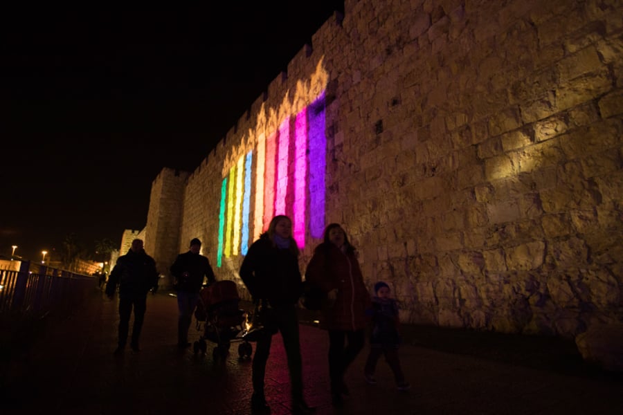 חנוכה על חומות העיר העתיקה בירושלים | גלריה