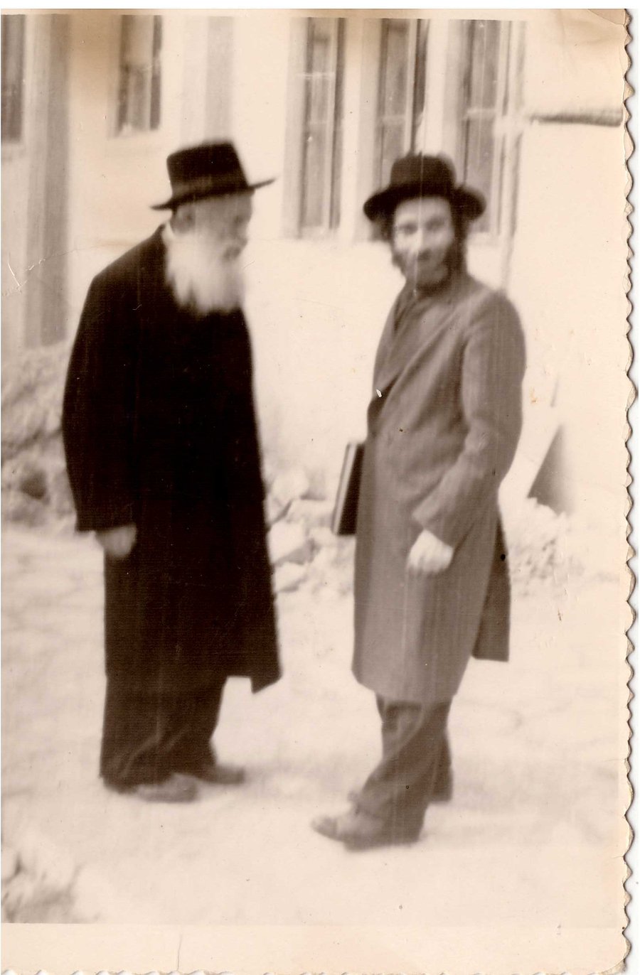מרן הרב שטיינמן עם מרן הרב מפוניבז' זצ"ל