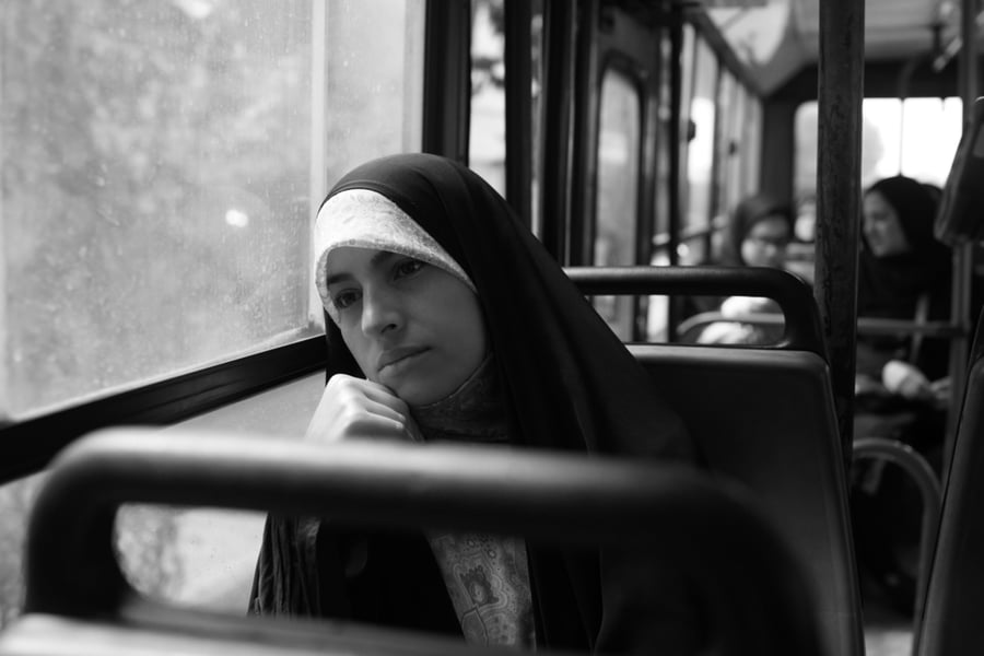 אישה באיראן. אילוסטרציה