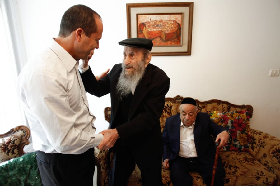 חכם בראשי עם ראש עיריית ירושלים ניר ברקת