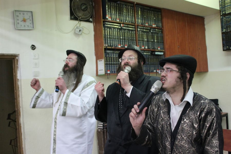 מִֹשְתֶּה וְשִֹמְחָה בית הכנסת ברסלב | תיעוד