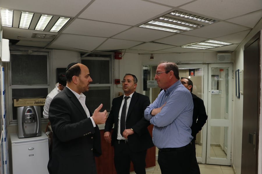 מנכ"ל המשרד לשירותי דת ביקר במטה הארצי של 'איחוד הצלה' בירושלים
