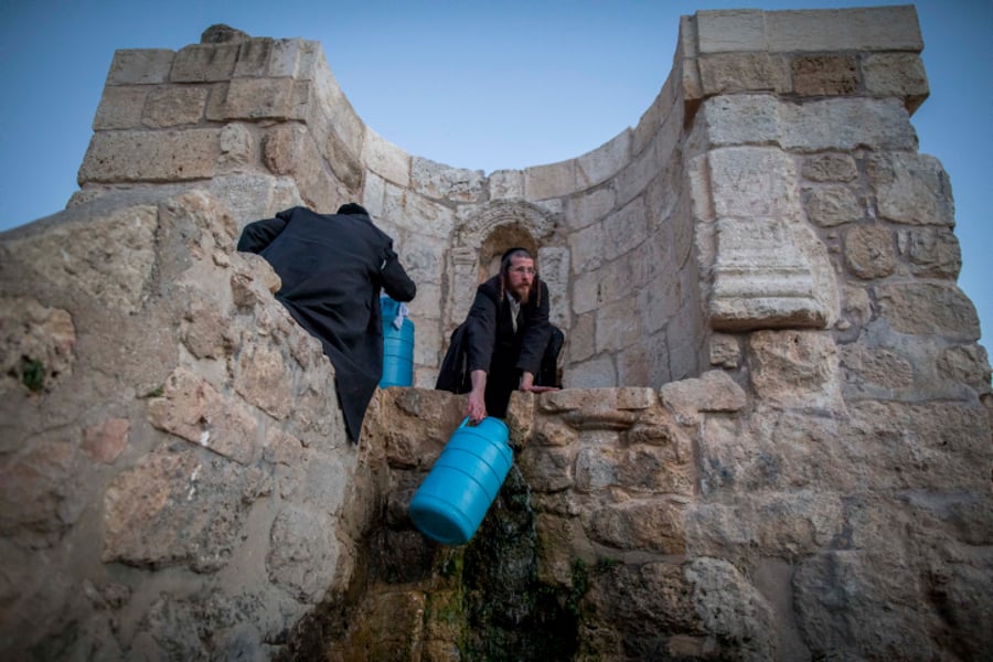 צפו בגלריה: שאיבת מים שלנו בהרי ירושלים