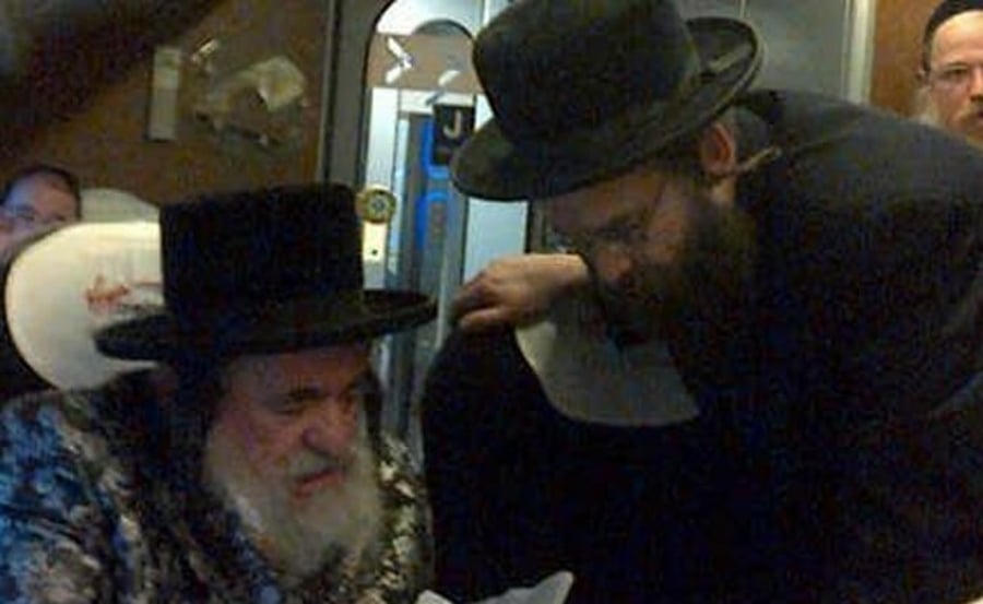 הרב יהודה אברהם עיבר פלדמן ז"ל עם האדמו"ר מויז'ניץ