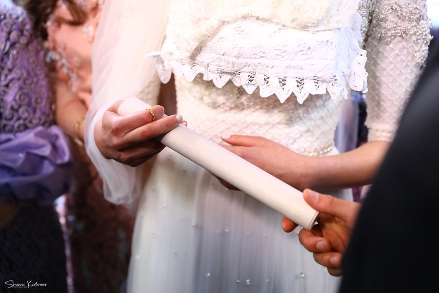 חופה יוצאת דופן: זוג חסידי התחתן בטיימס סקוור
